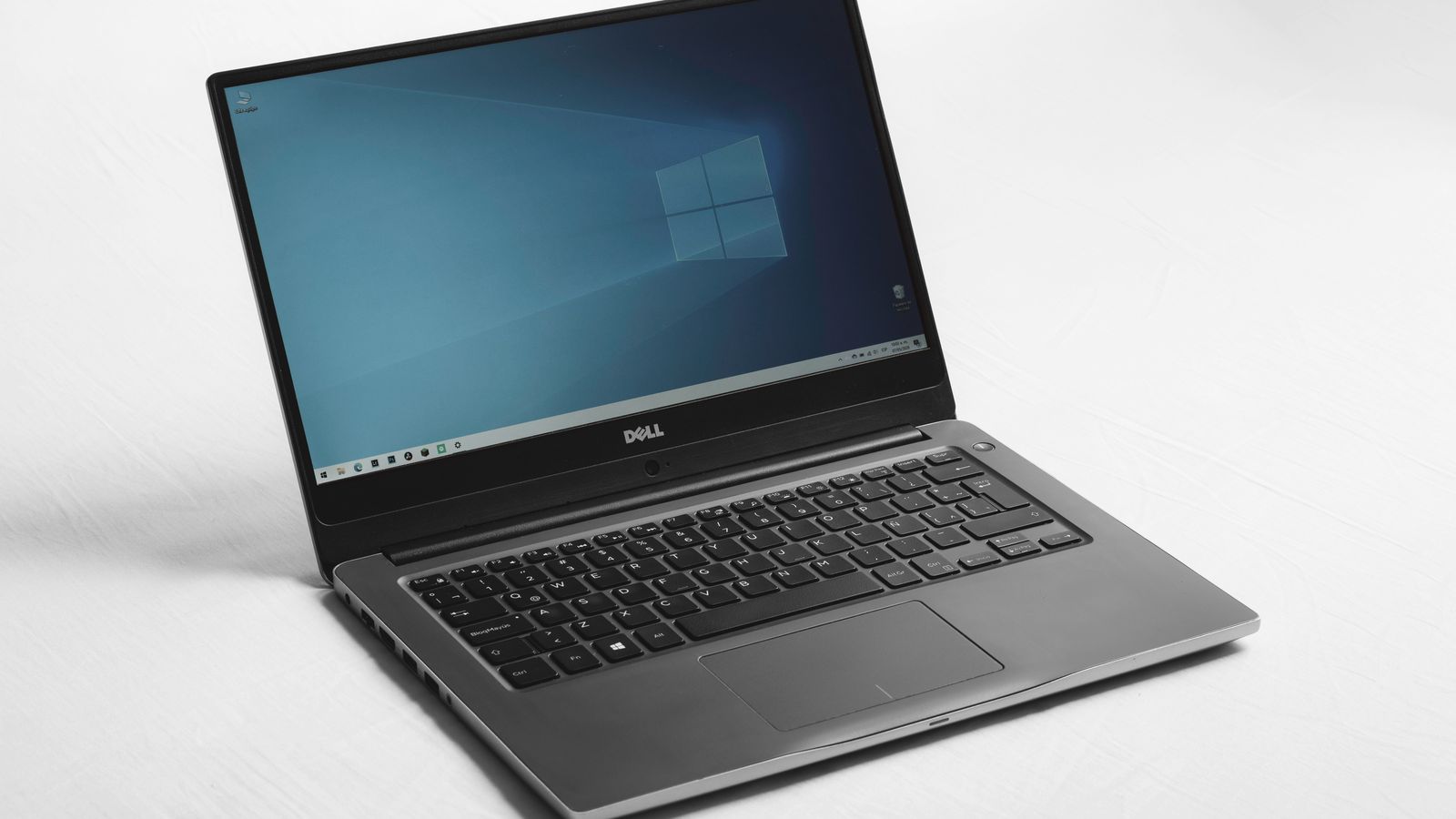 Dell laptop — screen, keyboard and battery repair at ubrokeit in West Los Angeles